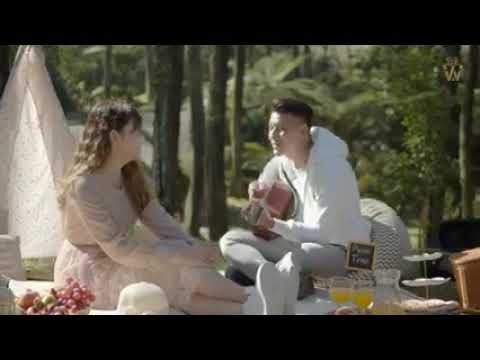 VIA VALLEN FEAT CHEVRA - MEMANDANGMU .