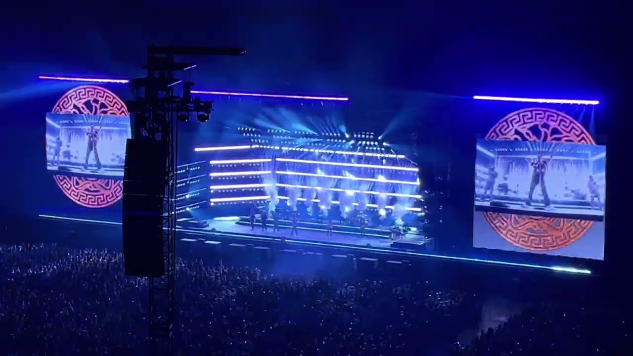 Bruno Mars - Guitar & Saxophone Solo / Versace on the Floor (Live