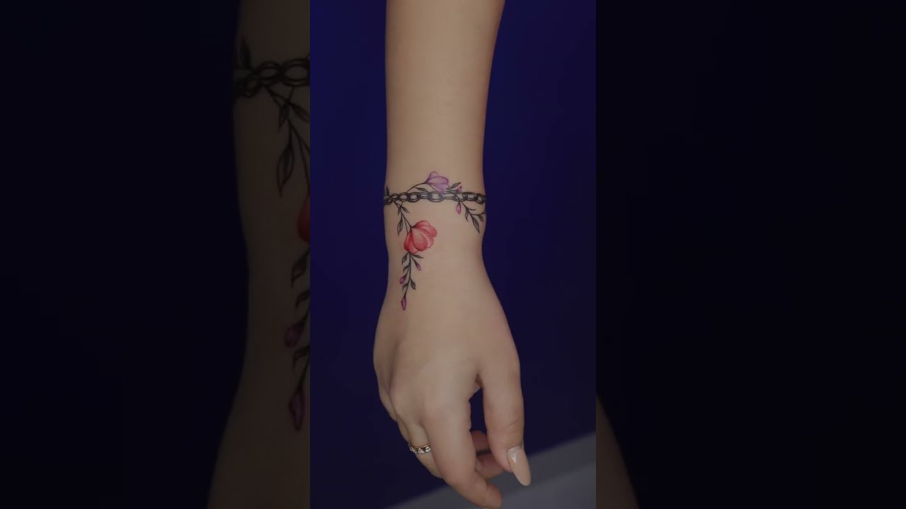 Rose bracelet by tattooist Miedoalvacio - Tattoogrid.net