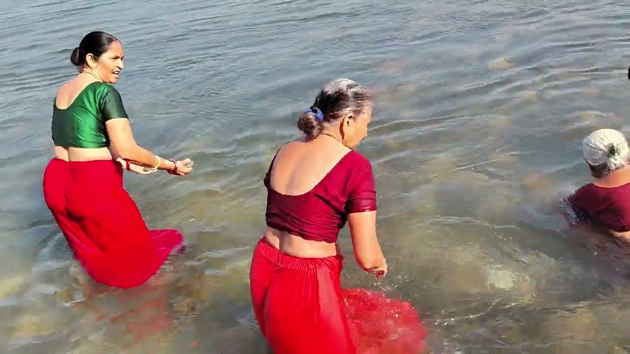 जय श्री कृष्णा ताई ने किया बहनों के साथ एकादशी गंगा स्नान हरिद्वार @धनवंती हरियाणवी ताई 🗾🙏🪱🐛💃🪴🦚🙉💥👪🔥🔥