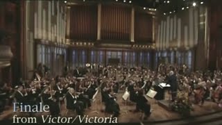 John Williams Conducts Finale from Victor Victoria (Henry Mancini)