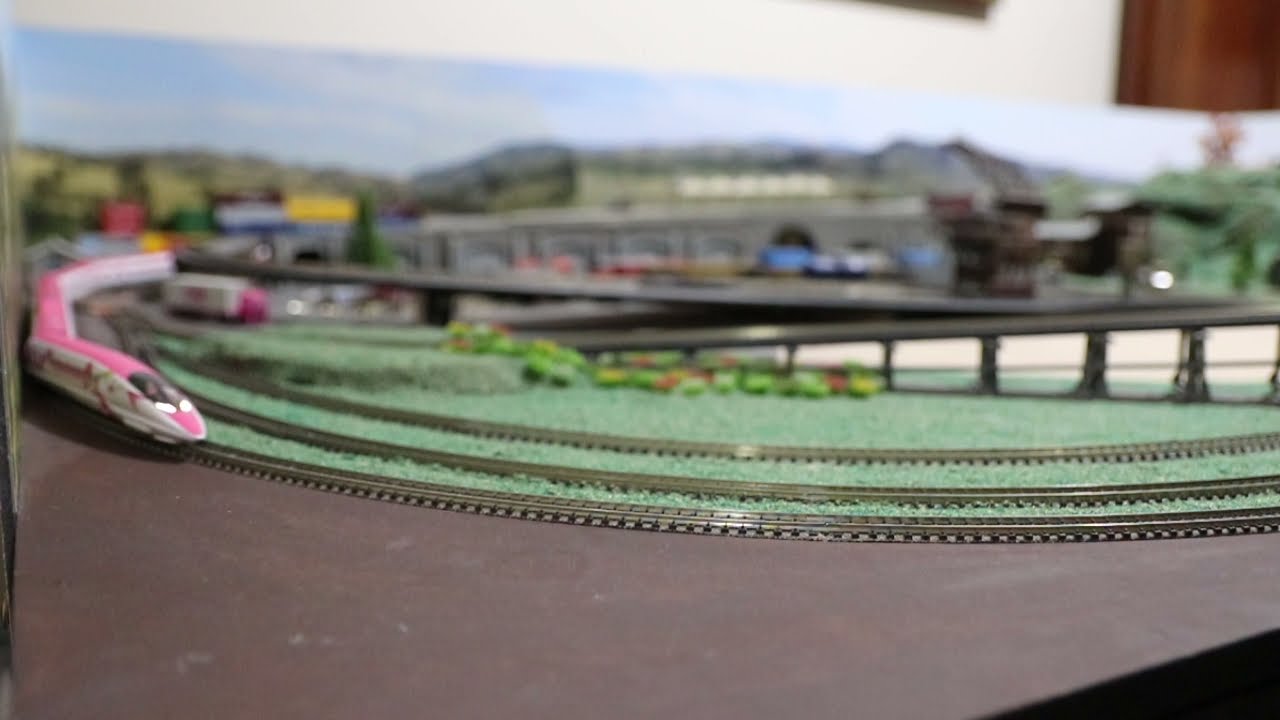 Tomix Hello Kitty Bullet Train with DCC - Zimo MX616 - N Scale