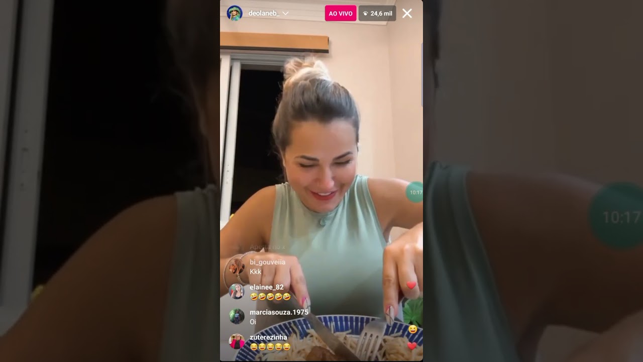 Deolane Bezerra live com Dayanne Bezerra