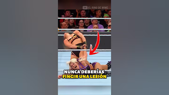 Por está razón nunca deberías fingir una lesión #wwe #wrestling