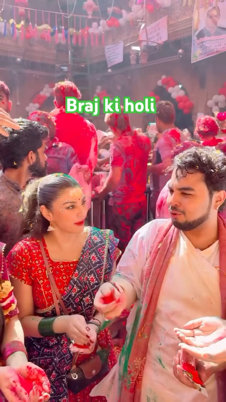 Braj ki holi ???? dosto ki toli ❤️❤️ | #shorts | #priyaankatyagi | #holi