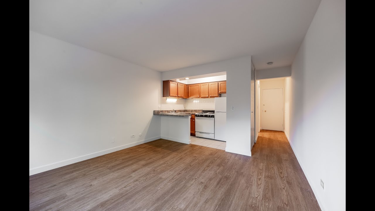 540 West Roscoe St., #283 | Studio 1 Bath | Lakeview East - YouTube