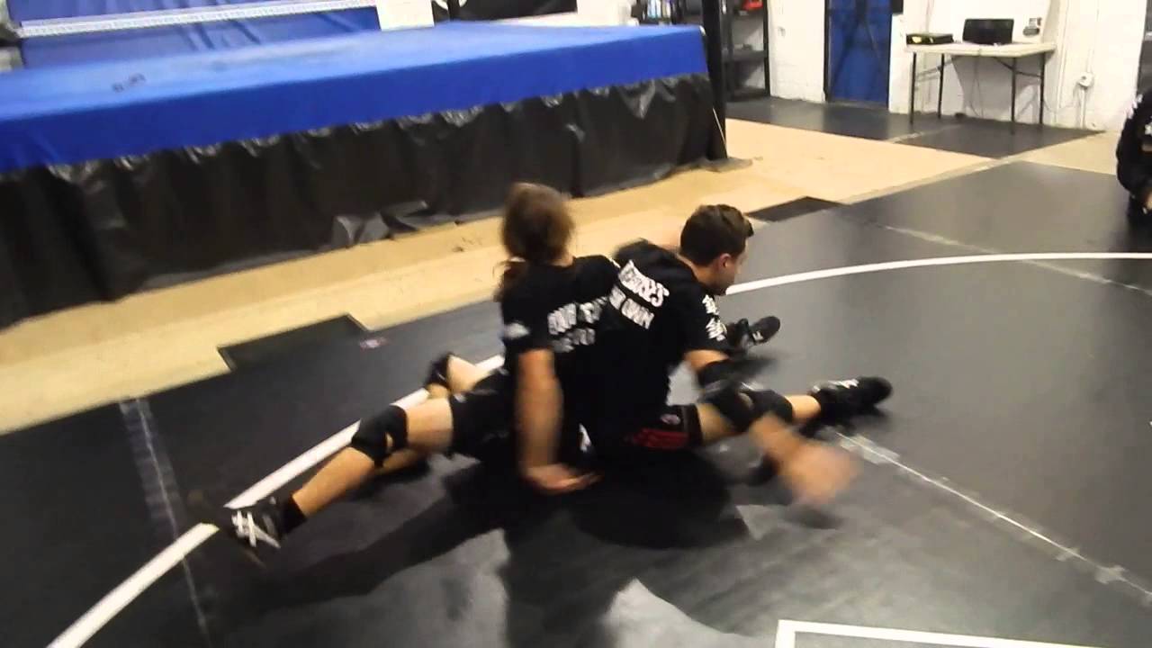 Torture Chamber training: Pinning transitions - YouTube