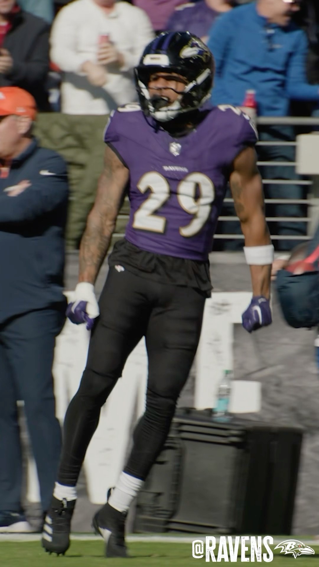 THAT’S AN INTERCEPTION!!! #ravens #nflgameday #shorts