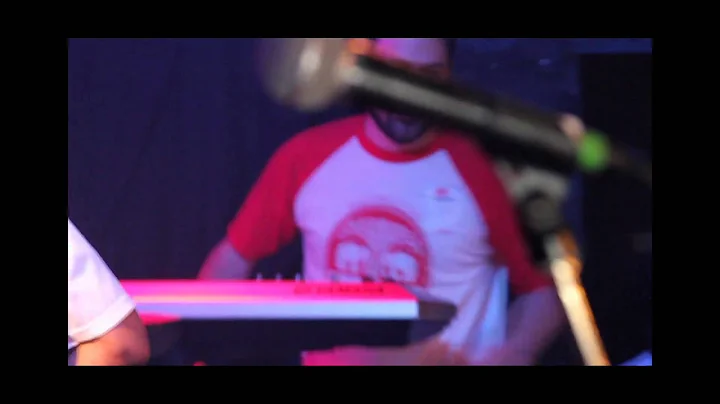 ZZAJÉ__Dj_Quik_DOUBLE_DOOR.mov.mp4