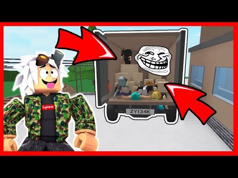 Gran Trolleo A Suscriptores En Murder Mystery 2 Roblox - see how much robux someone has scanner
