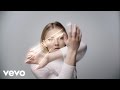 Astrid S - Hurts So Good - Behind The Scenes