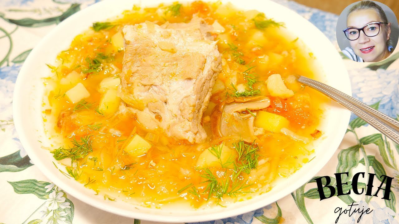 Zupa - Kapuśniak domowy na żeberkach. Łatwy przepis -  krok po kroku. Becia gotuje.