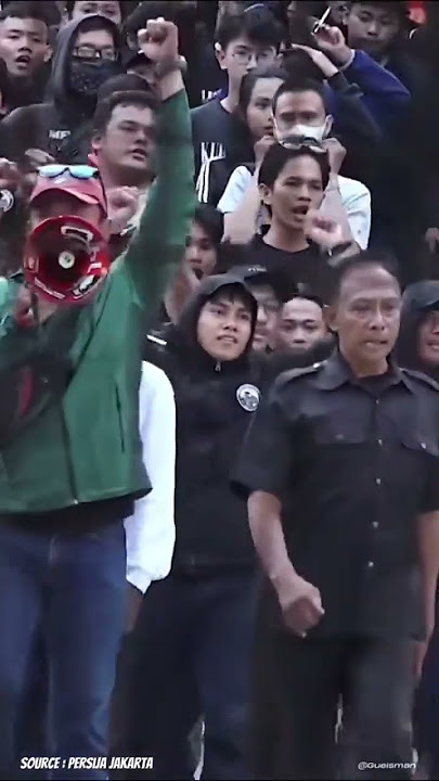 DETIK DETIK CURVA NORD PERSIJA DATANG KE TEMPAT LATIHAN PERSIJA #suporter #indonesia #thejakmania