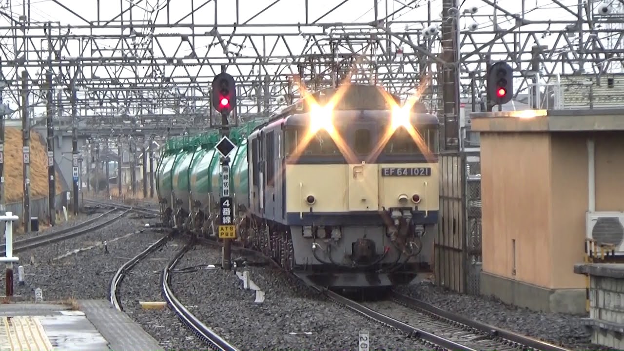 雨の塩尻駅。【EF64】のコンプレッサー音、ブロワー起動音などEF64 1013号機 の間近で音を拾いました(^^;)【EF64重連】1021号機1013号機　中央西線塩尻駅に到着〜発車まで。