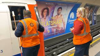 how to safely retrieve something dropped on London Underground tracks.