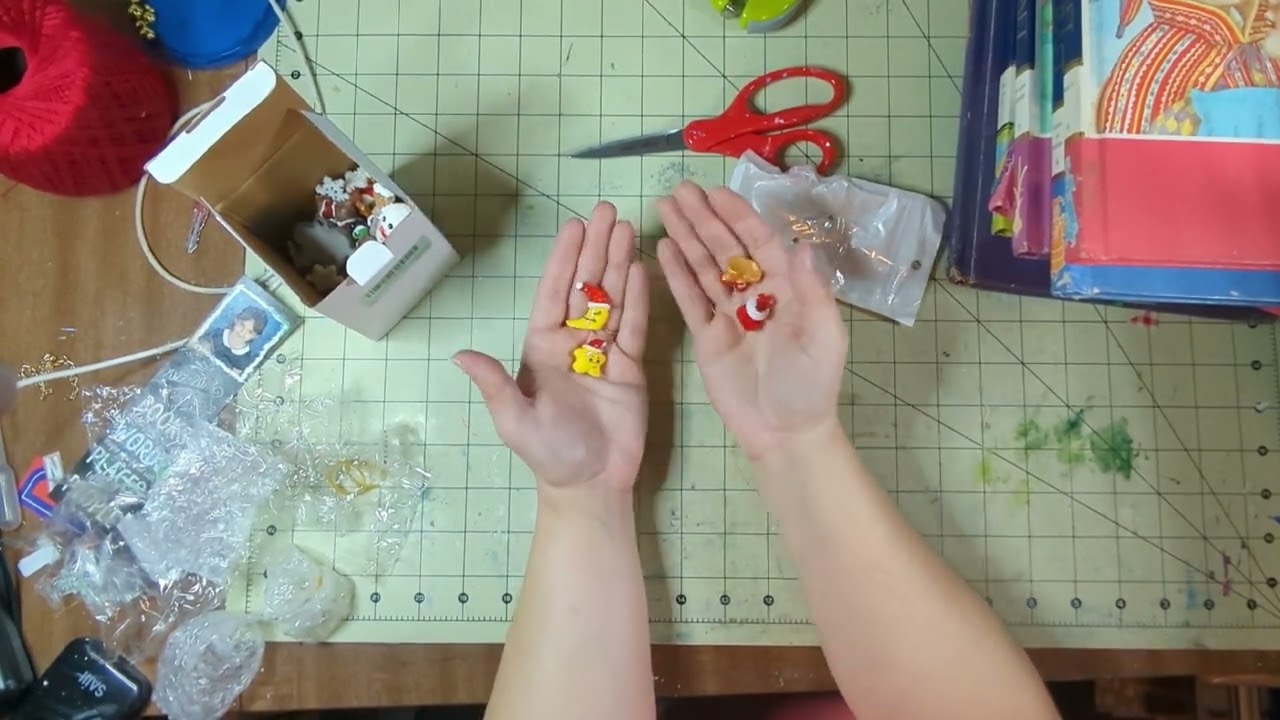 Thrift Store Haul! #thrifthaul #crafthaul #mixedmedia #haul #haulvideo