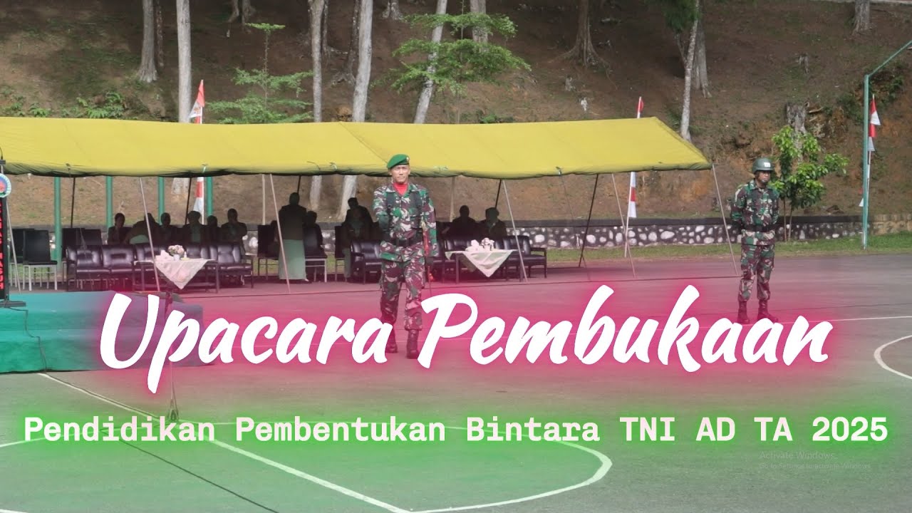 UPACARA PEMBUKAAN PENDIDIKAN PEMBENTUKAN BINTARA TNI AD TA 2025 DI RINDAM XVII/CENDERAWASIH