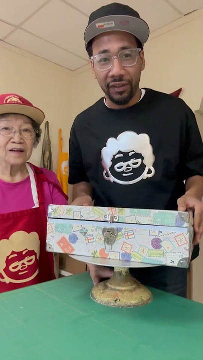 3 loaf sampler gift box w/ nationwide shipping included….text 832 888 7859 to order