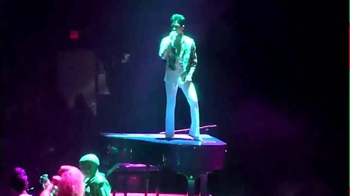 If I Was Your Girlfriend (live in Inglewood 2011) - Prince