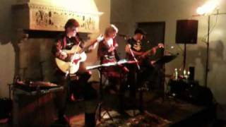 Video thumbnail of "Samba Pa Ti - Santana-  Acoustic Cover live by "Heart of Gold""