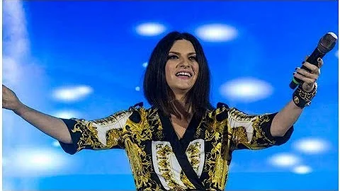 Gente de Zona y Laura Pausini hicieron vibrar cuba (+ fotos)