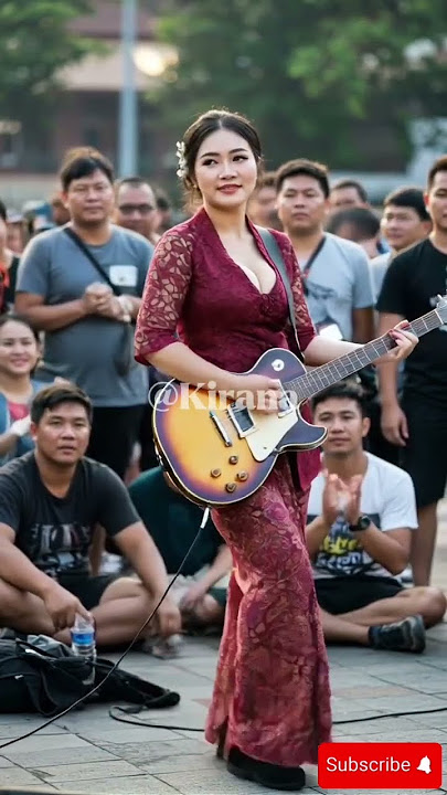 Viral Cewek Kebaya Seksi Main Gitar di Alun alun Rusia #shorts #empudstudiogrup #monkey