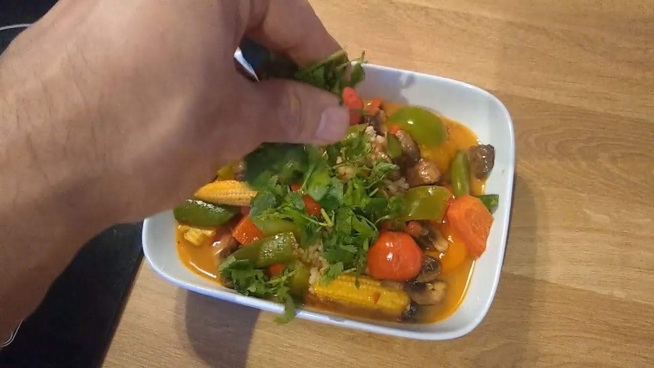 Viegli un ātri pagatavojams garšīgs Dārzeņu karijs |  Ārsts virtuvē #1