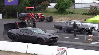 Drag racing. Old School Muscle Cars vs Dodge Demon.