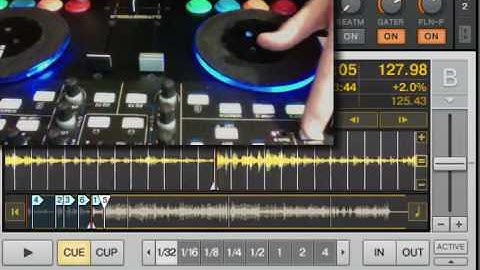VCI-100 SE + Traktor Pro (Sampler Tutorial)