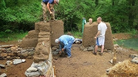 Learn How to Build a Cob House - Cob Workshops - Natural Building Workshops