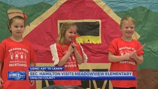 State leaders tour Onslow Co. school that integrates art into learning