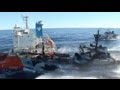 Corpscorps entre un baleinier japonais et un bateau de sea shepherd en antarctique