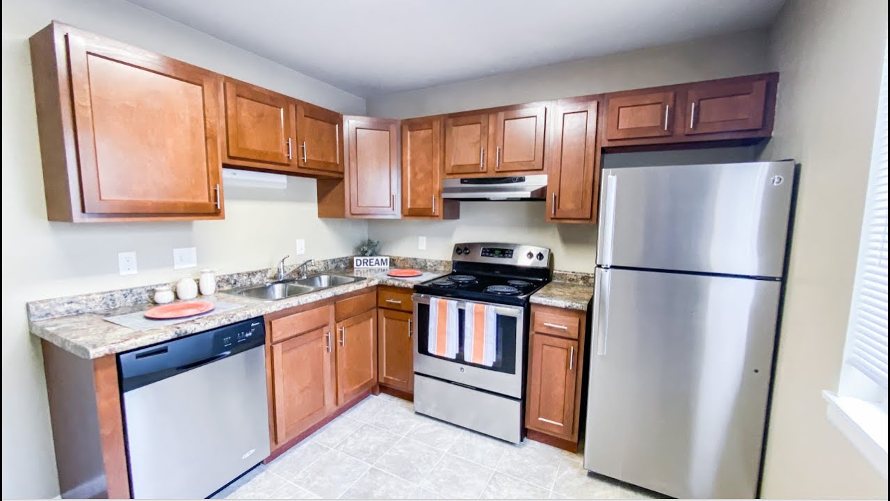 Beautiful Apartment For Rent! I 645 Skyview Place 1 YouTube