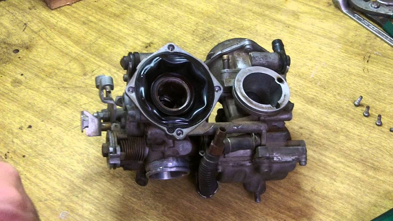 Carburador Shadow 600 - carburador duplo (parte 5/17)