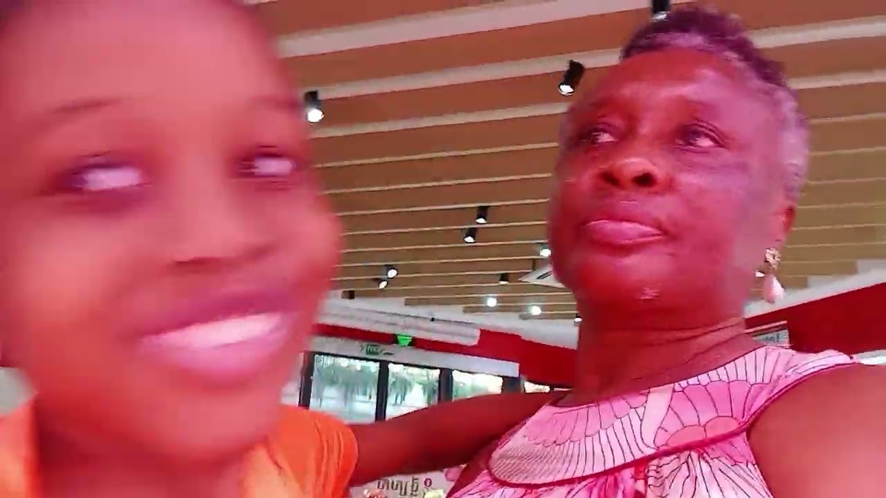 New Year's Eve last shopping 