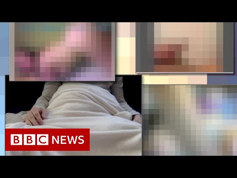 Omegle: Children expose themselves on video chat site - BBC News 