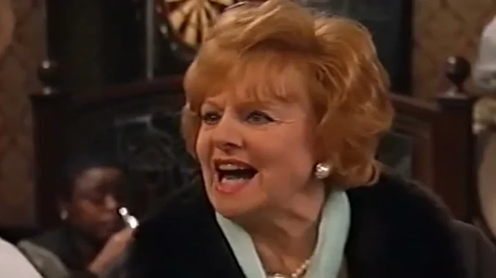 Rita Sullivan and Cilla Brown argue in Coronation ...