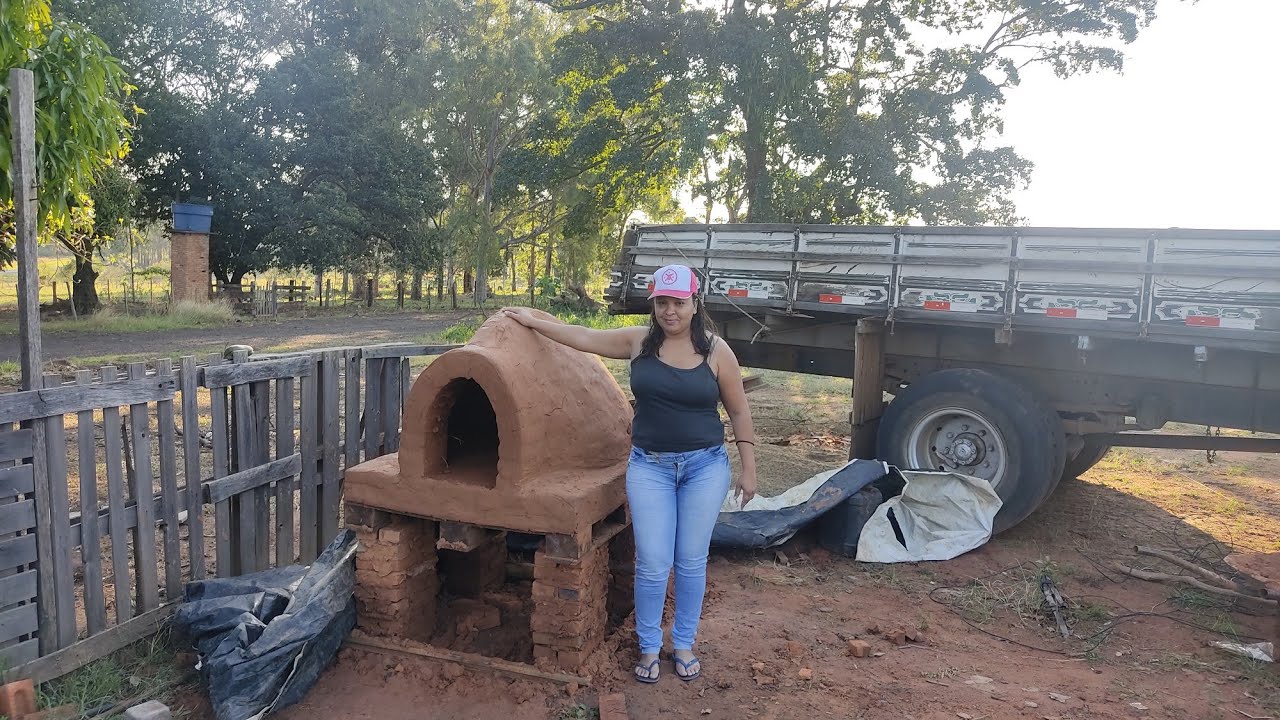 COMO FAZER FORNO A LENHA CAIPIRA - YouTube