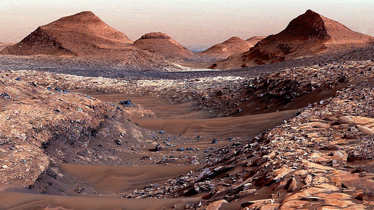Video from Mars: 250 Million miles Away - YouTube