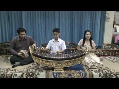 ด.ช.ณัฐภัทร นรดี รร. บางขุนเทียนศึกษา เดี่ยวระนาดเอก เพลงตวงพระธาตุ 2 ชั้น ประกวดดนตรีไทยศรทอง'57