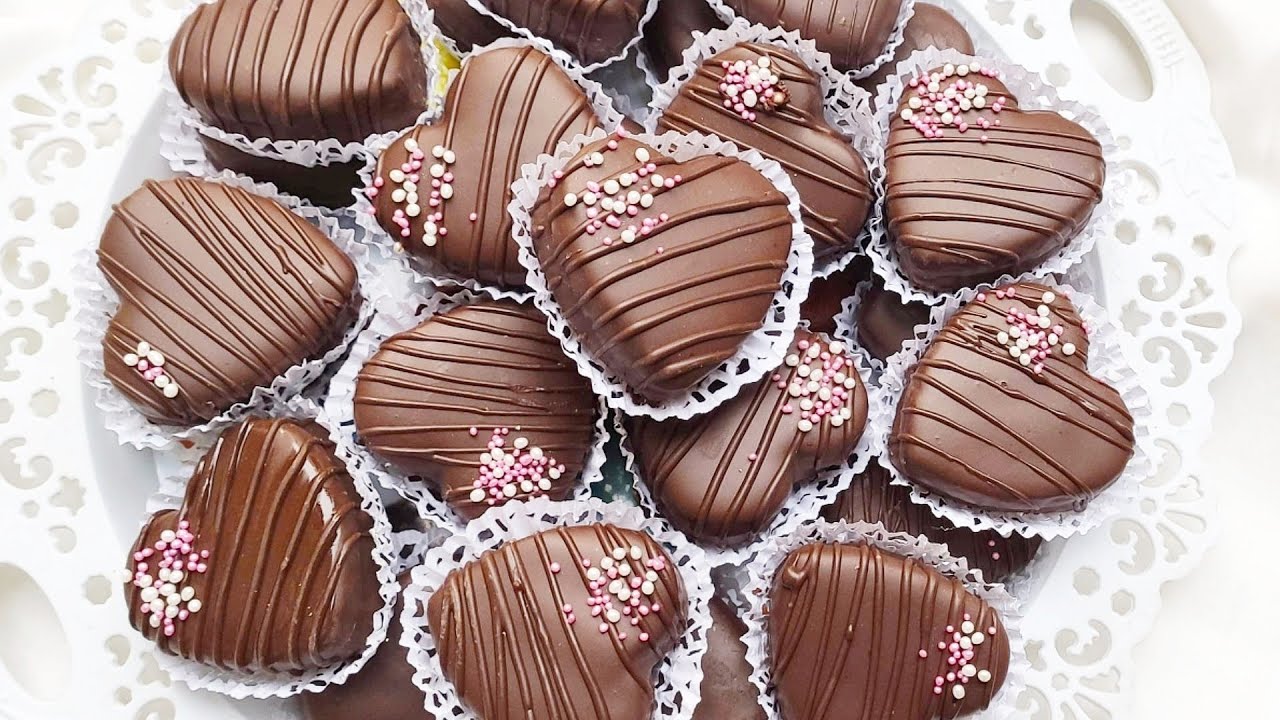 حلويات العيد/صابلي راقي بكريمة لذيذة.. يذوب فالفم ويقطع كمية كبيرة