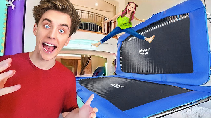 Turned THE HOUSE into a TRAMPOLINE PARK !