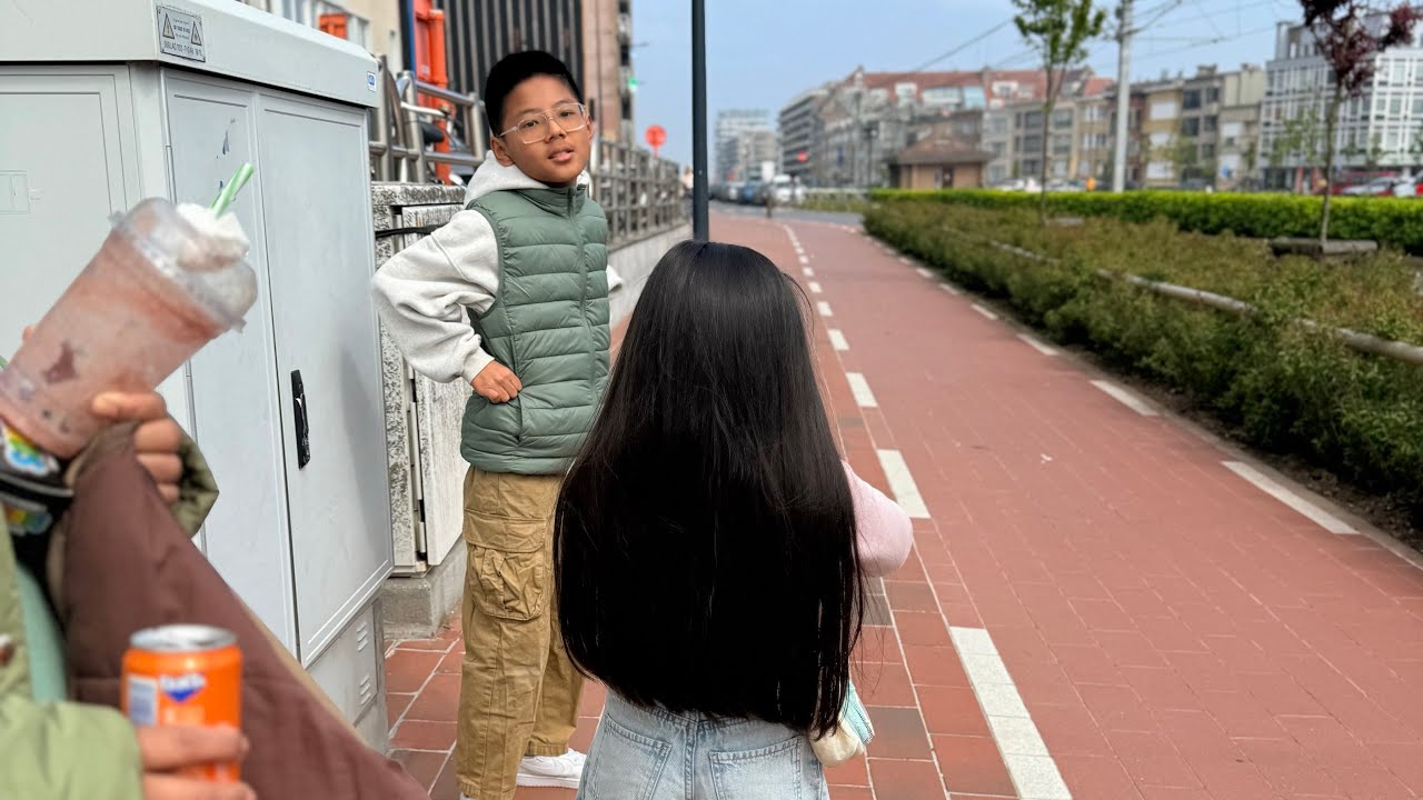 DONATE HER HAIR// A SMAll ACT OF KINDNESS // TIBETAN VLOG// BELGIUM