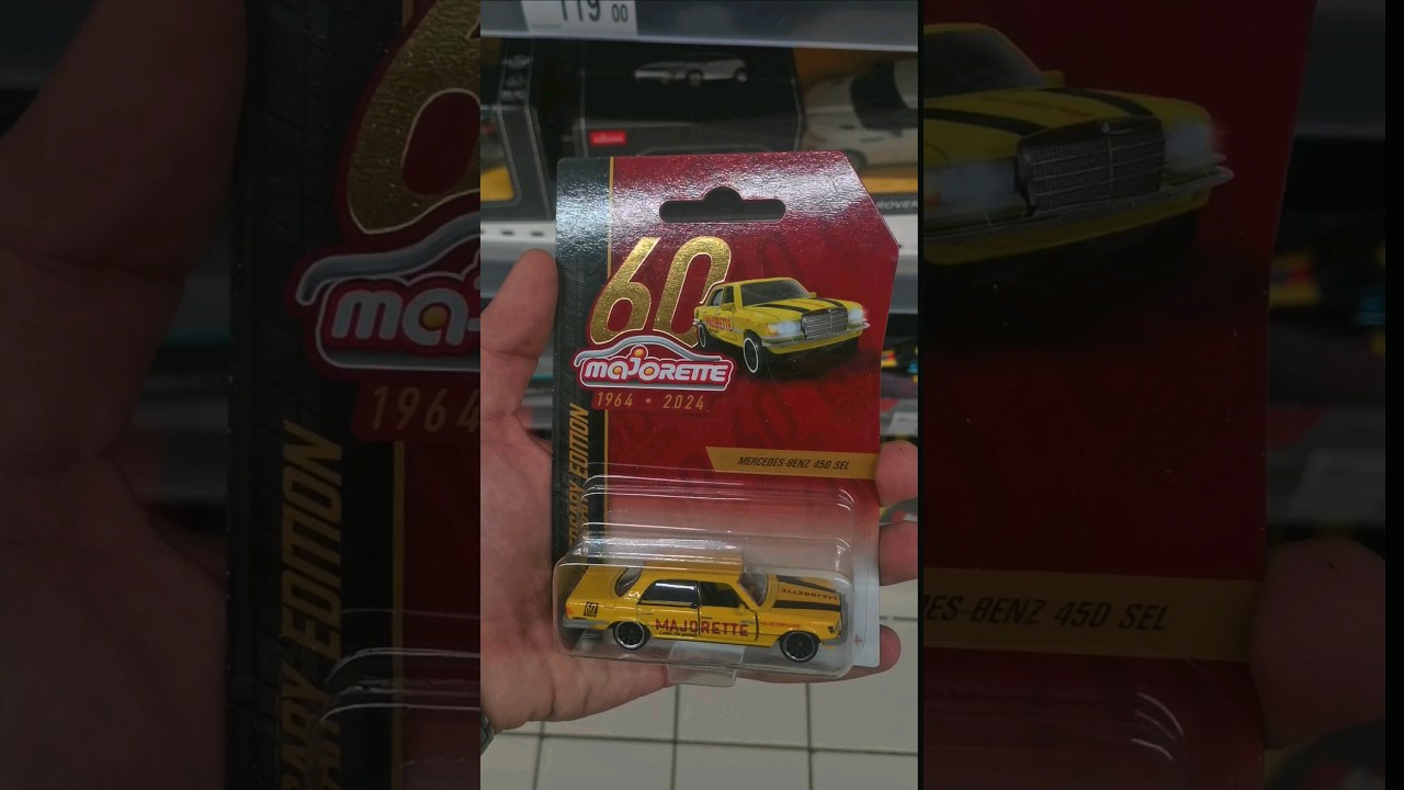 Found the 60 years Majorettes 🎉 