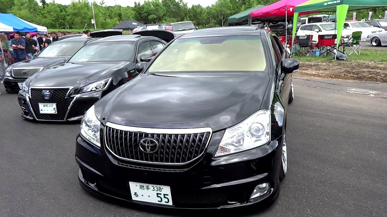 Toyota crown majesta s200