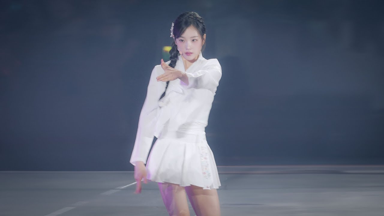 [4K] 241005 트리플에스 지연 Invincible 직캠 (tripleS JiYeon FanCam)