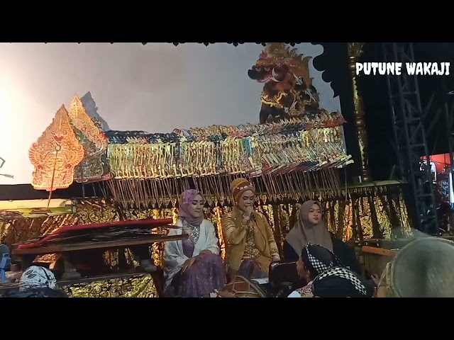 ||KUMPULAN LAGU WAYANG KULIT LANGEN BUDAYA SINDEN (hj.itih s) class=