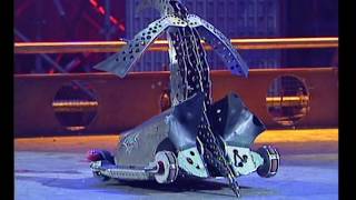 Crowned Classics Razer vs Aggrobot