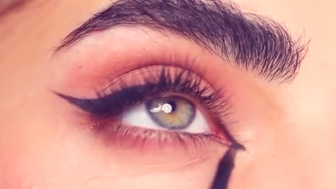 رسم ايلاينر ورسم مدمع العين باحترافية للمبتدئات تعلمي بسهوله easy eyeliner  tutorial