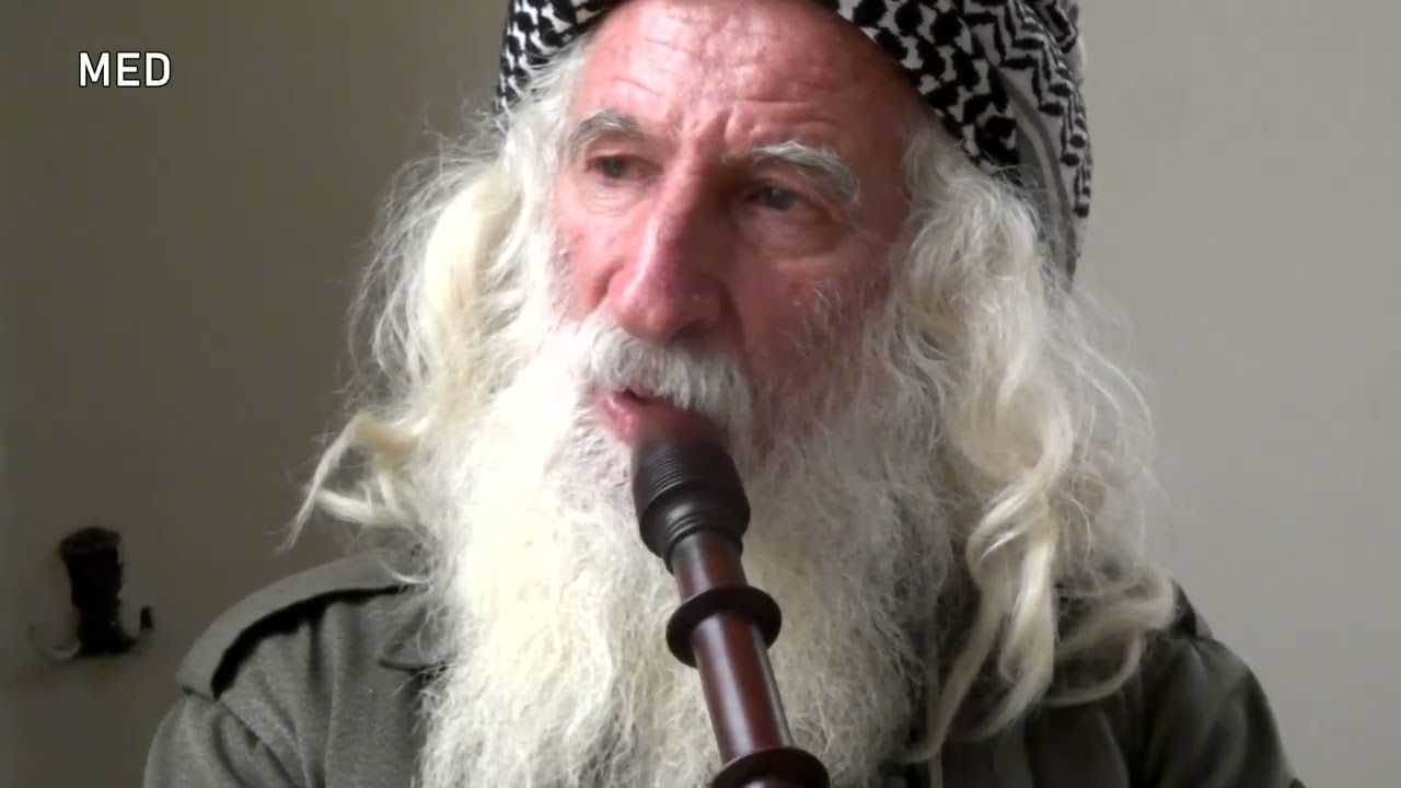 Bilûrvan Evdilqadirê Şemrexî ji gola gulê